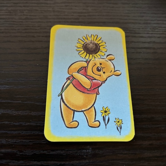 WINNIE THE POOH WITH SUNFLOWER MINI CARD - Picture 2 of 3